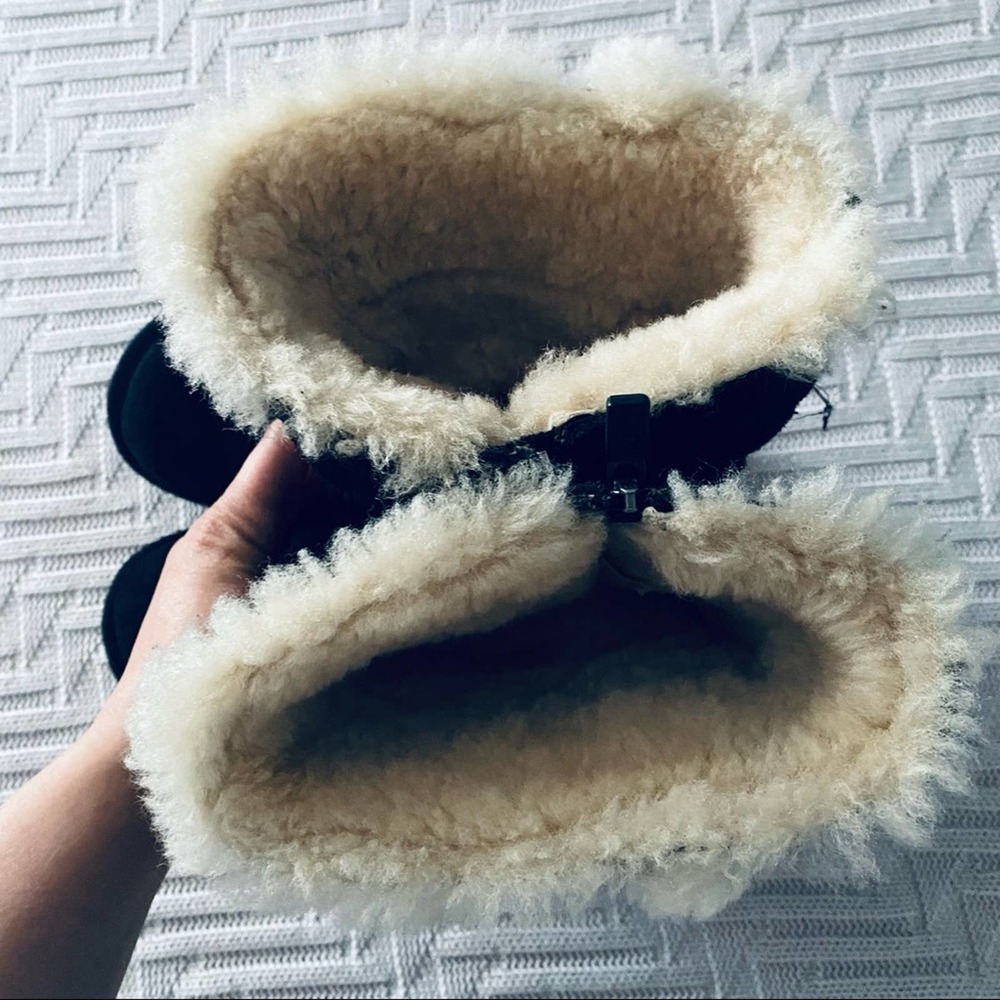 Ugg Boots - Picture 8 of 10